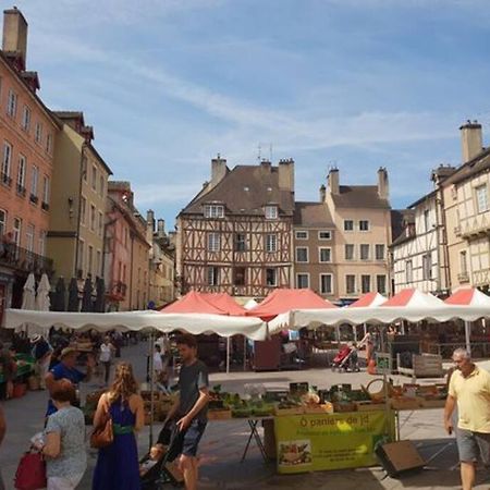 Charmant Appartement Centre Ville Avec Cour Chalon-sur-Saône Extérieur photo