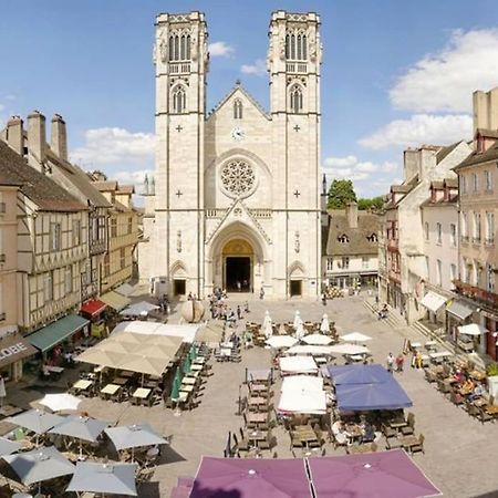 Charmant Appartement Centre Ville Avec Cour Chalon-sur-Saône Extérieur photo