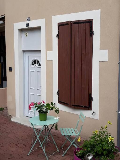 Charmant Appartement Centre Ville Avec Cour Chalon-sur-Saône Extérieur photo